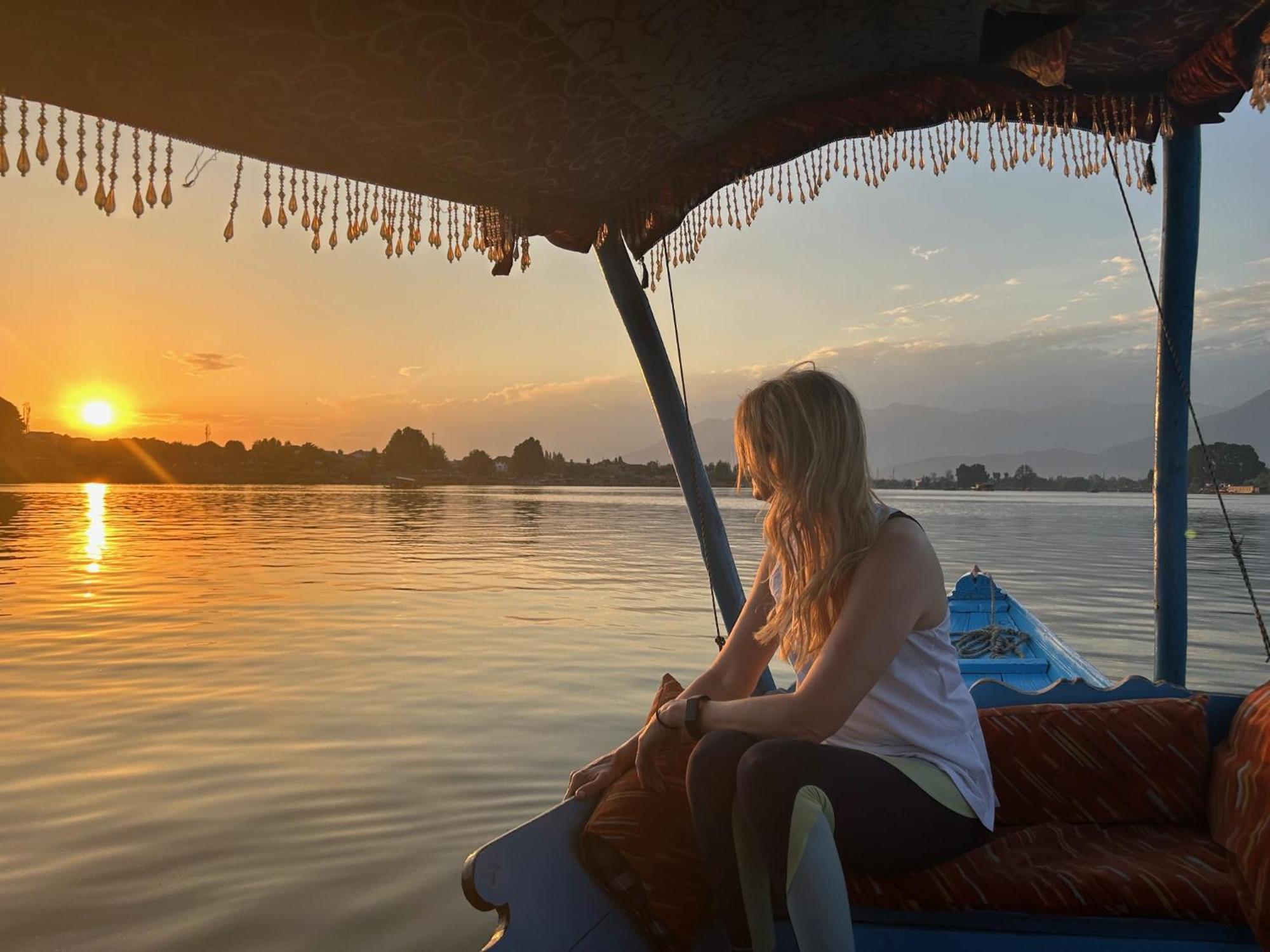 Houseboat Lily Of Nageen Srinagar  Luaran gambar