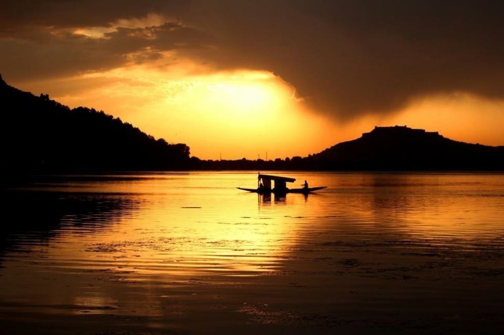 Houseboat Lily Of Nageen Srinagar  Luaran gambar